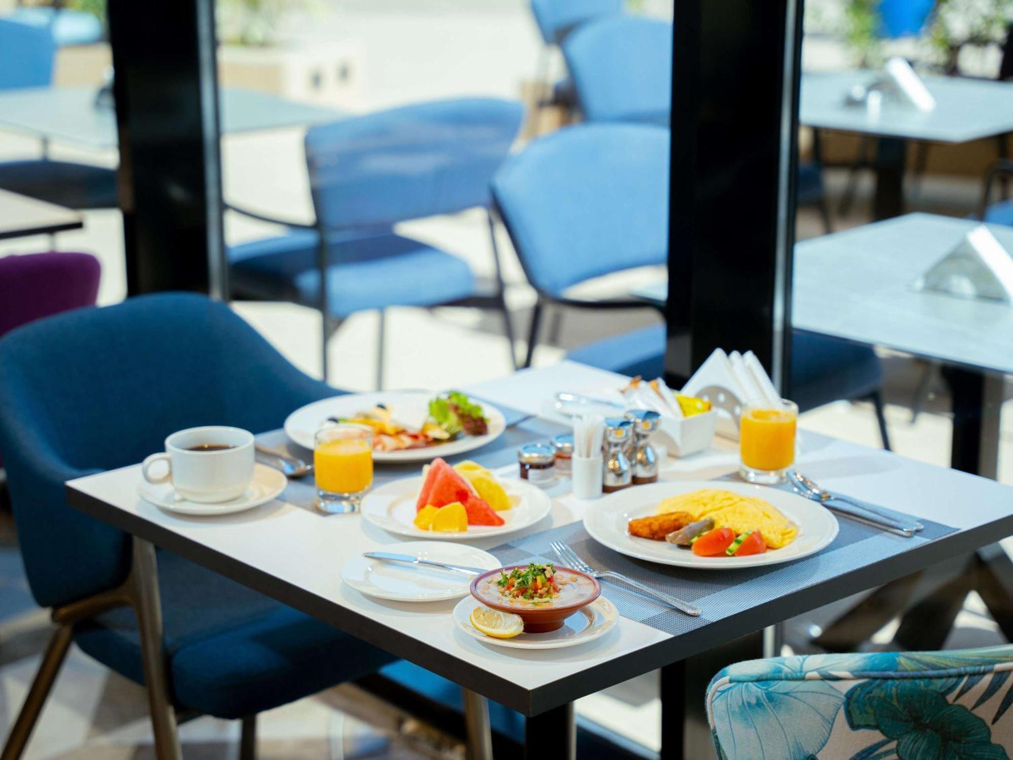 Mercure Riyadh Al Anoud Buitenkant foto