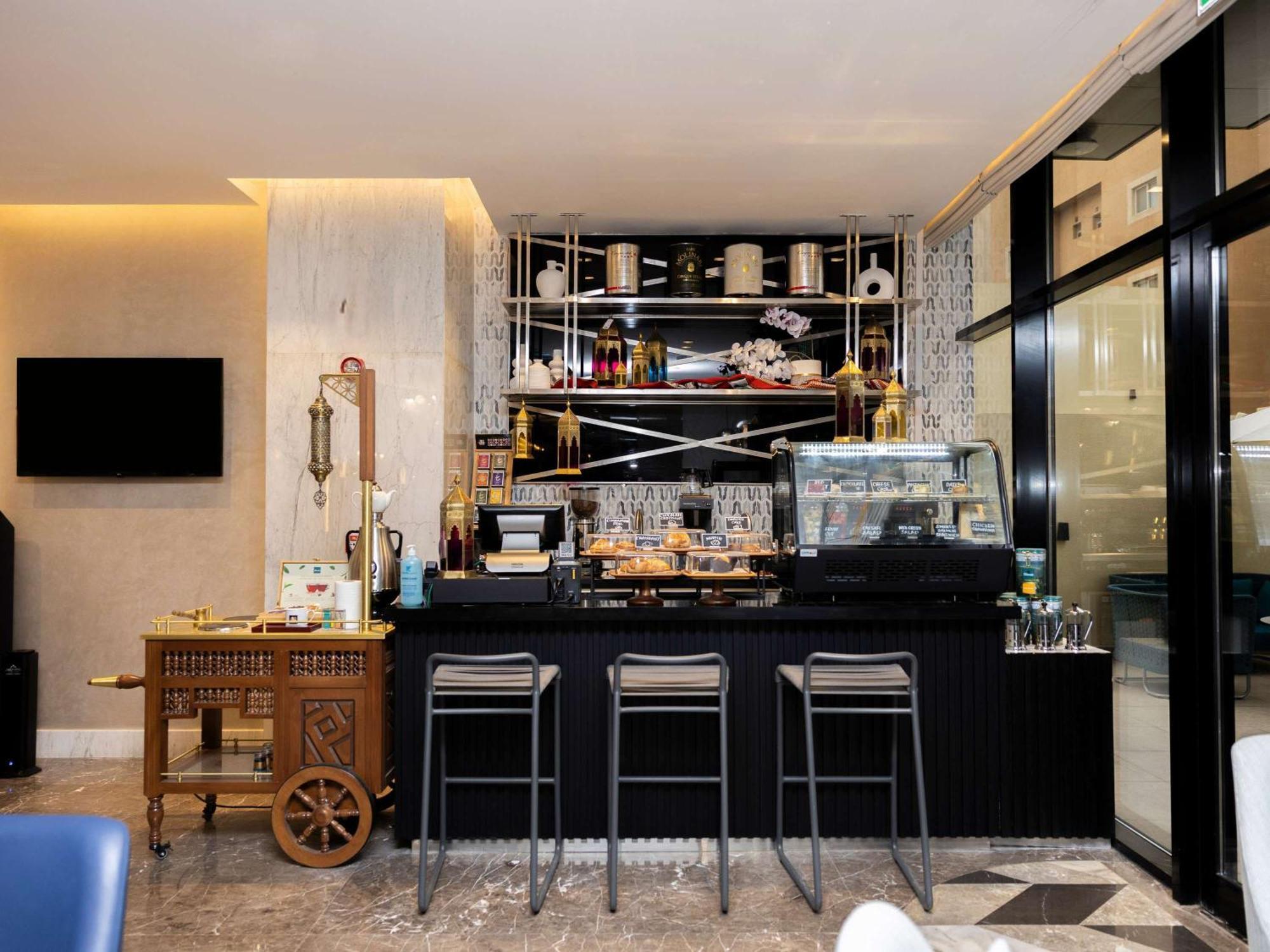 Mercure Riyadh Al Anoud Buitenkant foto