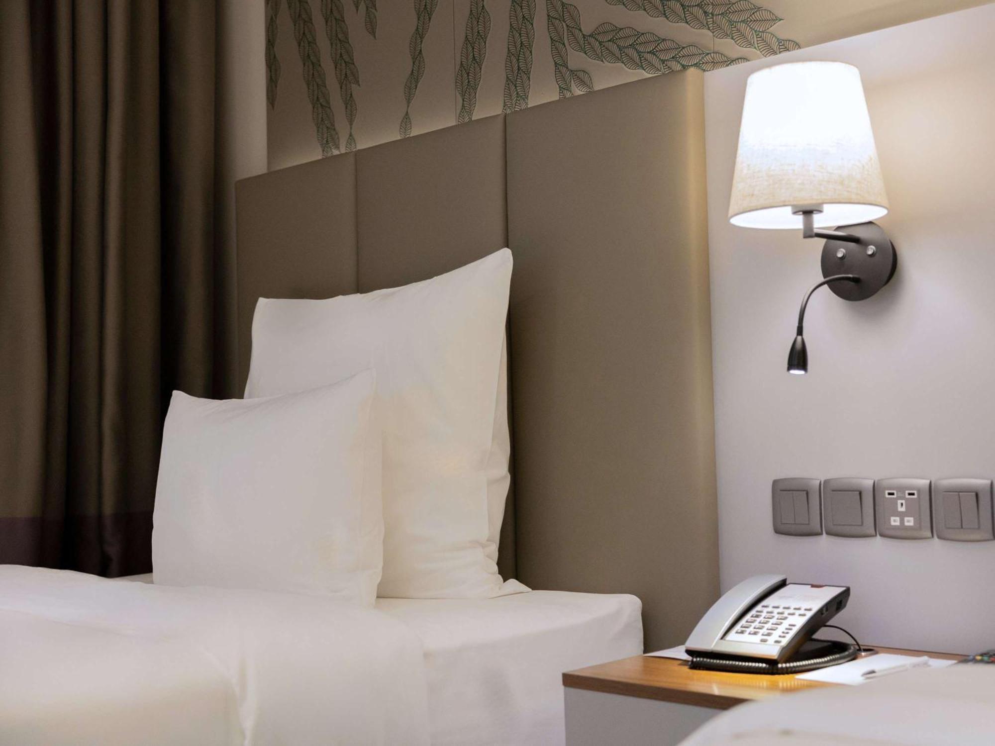 Mercure Riyadh Al Anoud Buitenkant foto